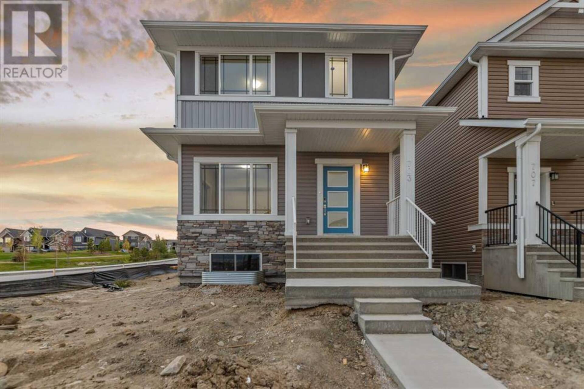 703 Bayview Hill SW Airdrie