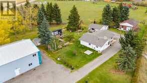 1379 Township Road 312 A Rural Mountain View