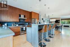 632 54 Avenue SW Calgary