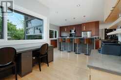 632 54 Avenue SW Calgary