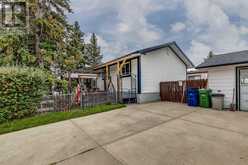 905 Spring Haven Court SE Airdrie