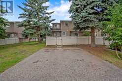 15, 5520 1 Avenue SE Calgary