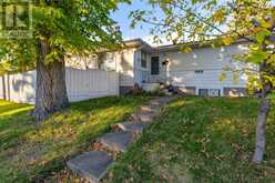 669 Northmount Drive NW Calgary