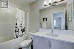 829 Bayview Cove SW Airdrie