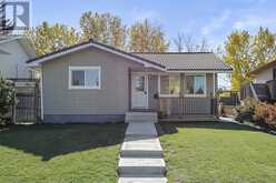 477 72 Avenue NE Calgary