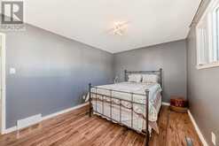 831 104 Avenue SW Calgary