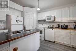 205 Somerset Drive SW Calgary