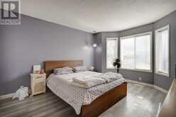 205 Somerset Drive SW Calgary