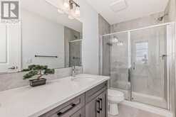 25 Silverton Glen Way SW Calgary