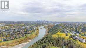 307 Wildwood Drive SW Calgary