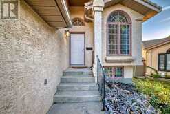 832 Sierra Morena Place SW Calgary