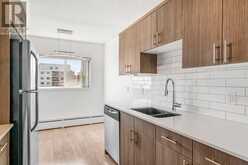 302, 312 15 Avenue NE Calgary