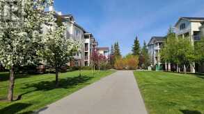 207, 9 Country Village Bay NE Calgary