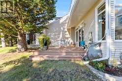 18, 275 Woodridge Drive SW Calgary