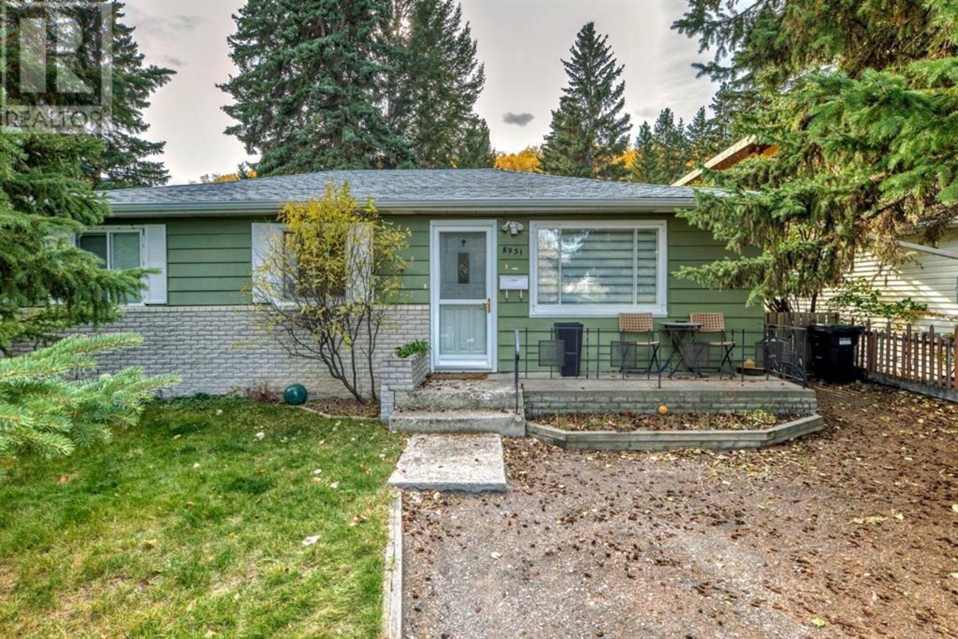 8931 33 Avenue NW Calgary