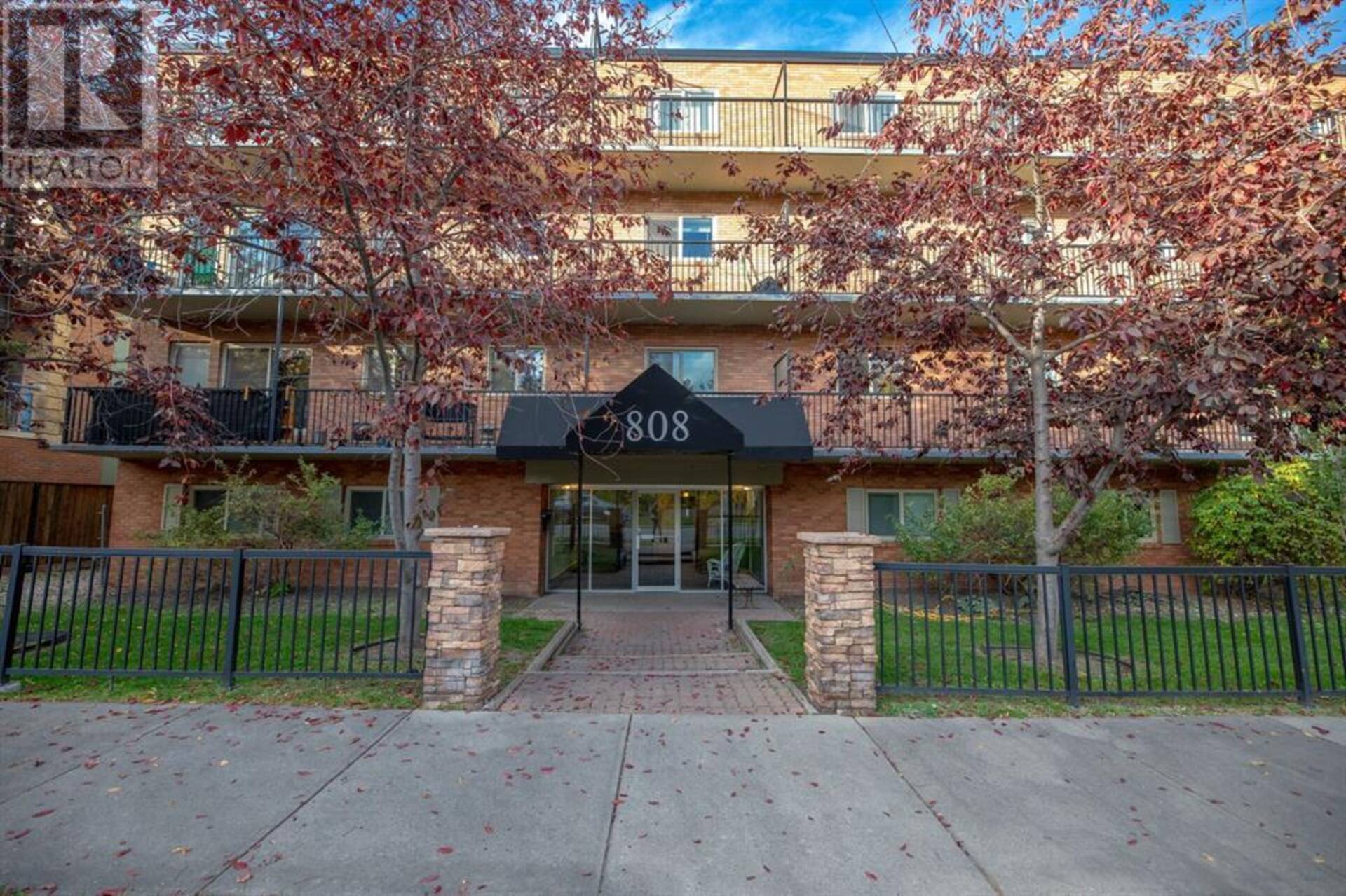 421, 808 Royal Avenue SW Calgary