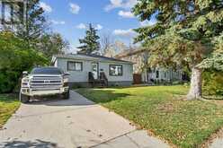 2423 32 Street SW Calgary