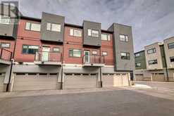 602, 218 SHERWOOD Square NW Calgary