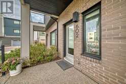 602, 218 SHERWOOD Square NW Calgary