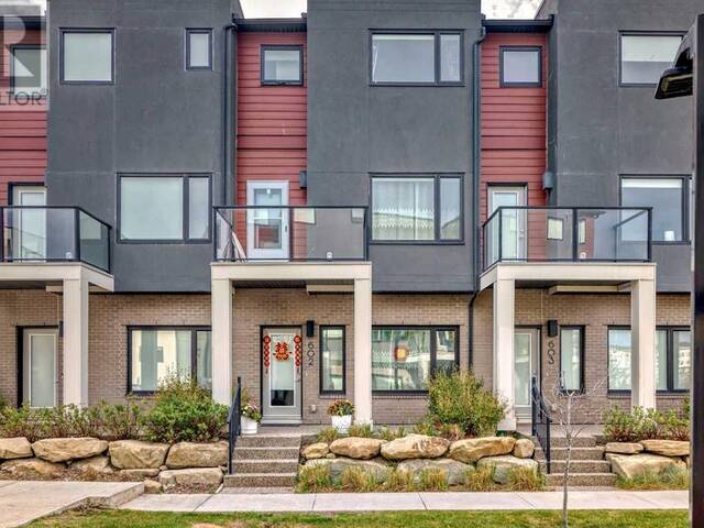 602, 218 SHERWOOD Square NW Calgary Alberta