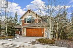 215 Miskow Close Canmore