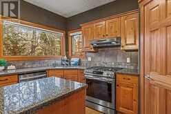 215 Miskow Close Canmore