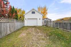 1102 Maple Avenue Crossfield