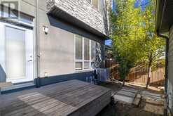 2, 709 17 Avenue NW Calgary