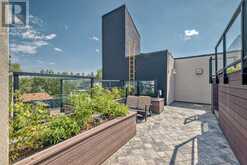 10, 2307 14 Street SW Calgary