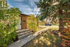 3424 54 Avenue SW Calgary