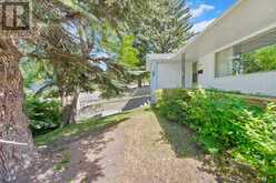 94 Cumberland Drive NW Calgary