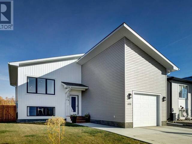 670 Anderson Close NW Diamond Valley Alberta