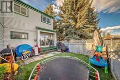 19, 131 Templehill Drive NE Calgary