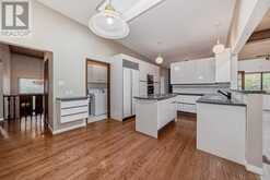 2332 Uxbridge Drive NW Calgary