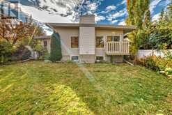 2332 Uxbridge Drive NW Calgary