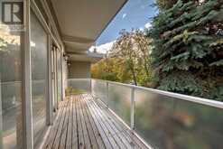 2332 Uxbridge Drive NW Calgary