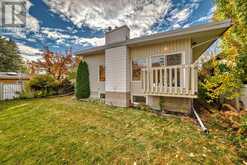 2332 Uxbridge Drive NW Calgary