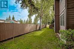 8, 336 Rundlehill Drive NE Calgary