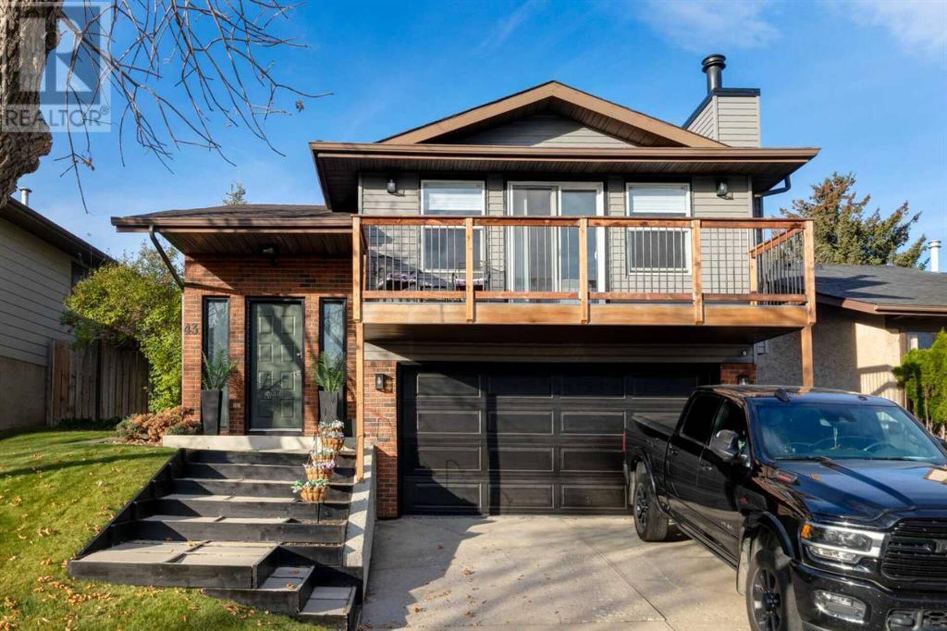 43 Berkshire Road NW Calgary