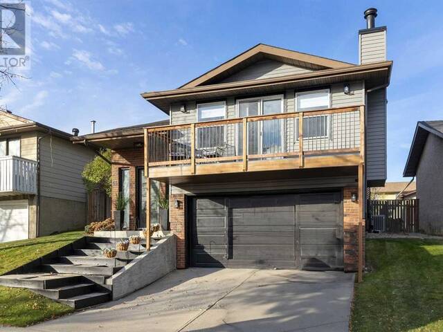 43 Berkshire Road NW Calgary Alberta