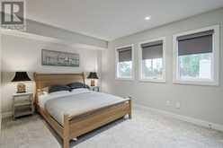 2, 2605 15 Street SW Calgary