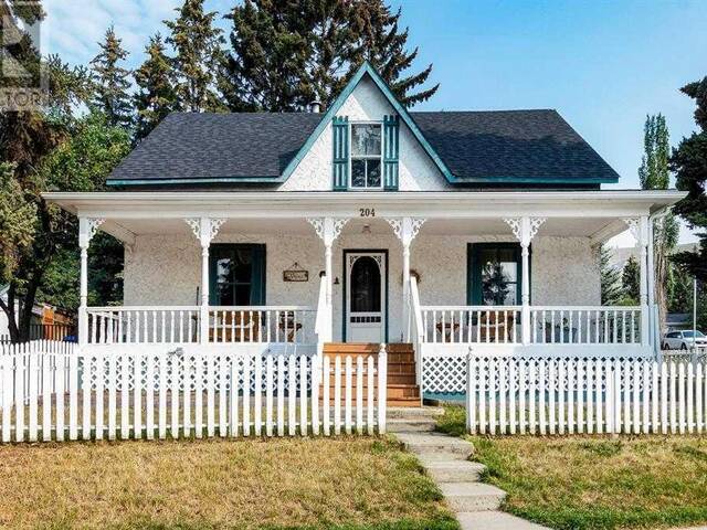 204 Baird Avenue Cochrane