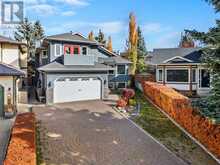 38 Woodbriar Place SW Calgary