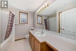 521 CIMARRON Point Okotoks