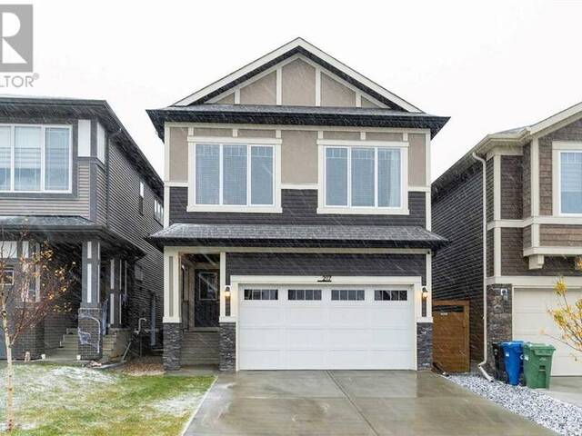 217 Lucas Crescent NW Calgary Alberta