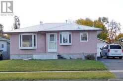 335 48 Avenue W Claresholm