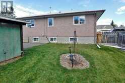 335 48 Avenue W Claresholm