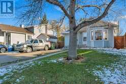 216 Deersaxon Circle SE Calgary