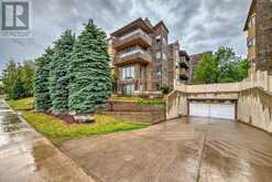 105, 3719B 49 Street NW Calgary