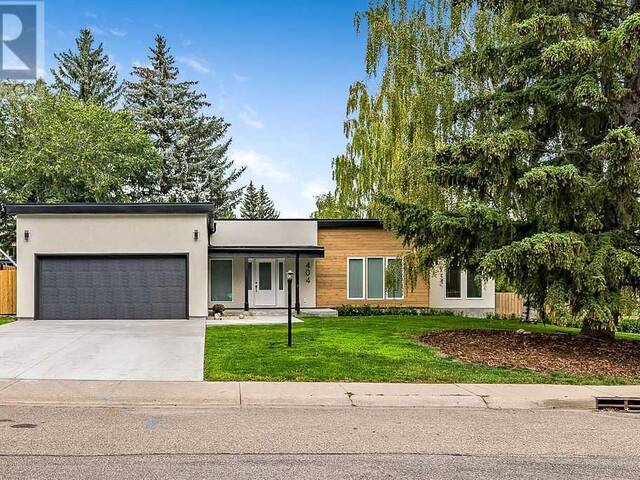 404 Canterbury Place SW Calgary